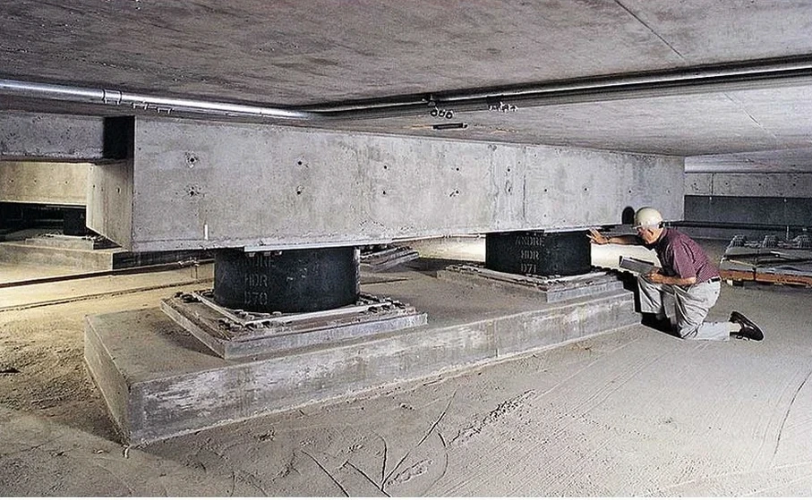 Projeto de Isolamento Sísmico de Base em Florianópolis: Proteção Estrutural para a Capital Catarinense