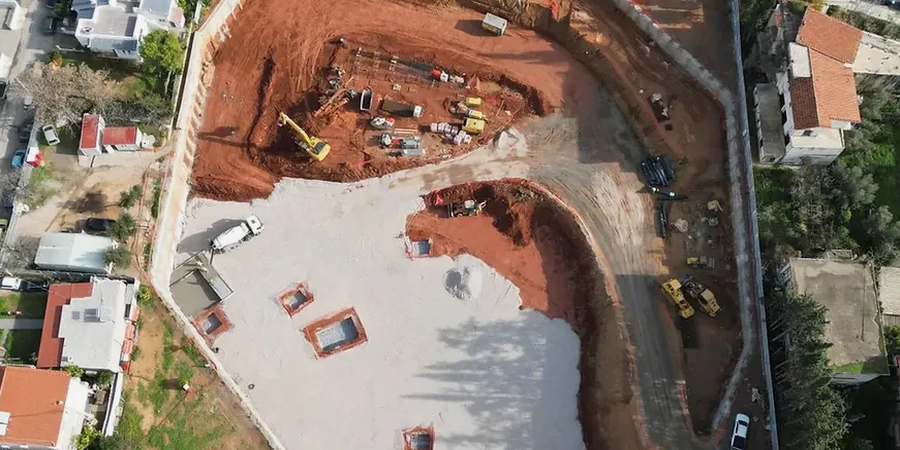 Projeto Geotécnico de Escavações Profundas em Florianópolis: Segurança em Solos Complexos