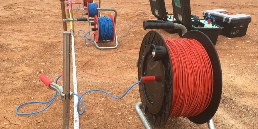 Resistividade Elétrica e Sondagem Elétrica Vertical em Florianópolis
